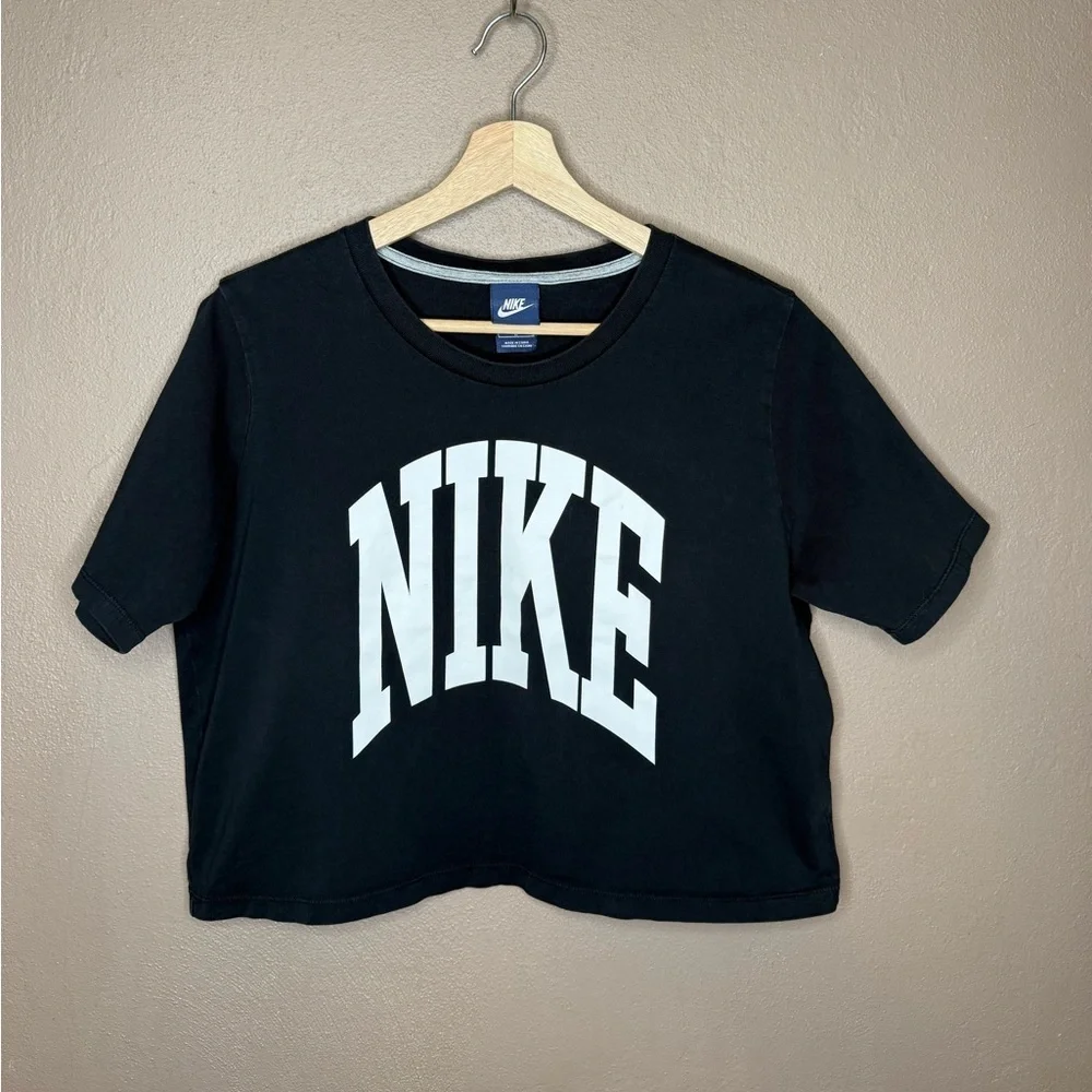 Nike Black Cropped Tee with White Logo Women's Size Large 100% Cotton Activewear
